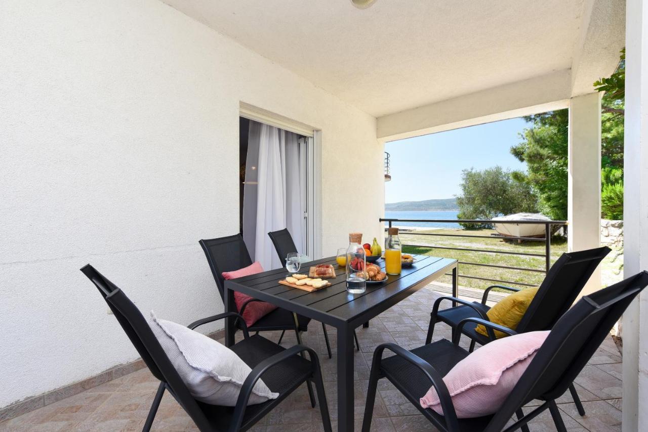 Malako Family Apartments セリネ エクステリア 写真